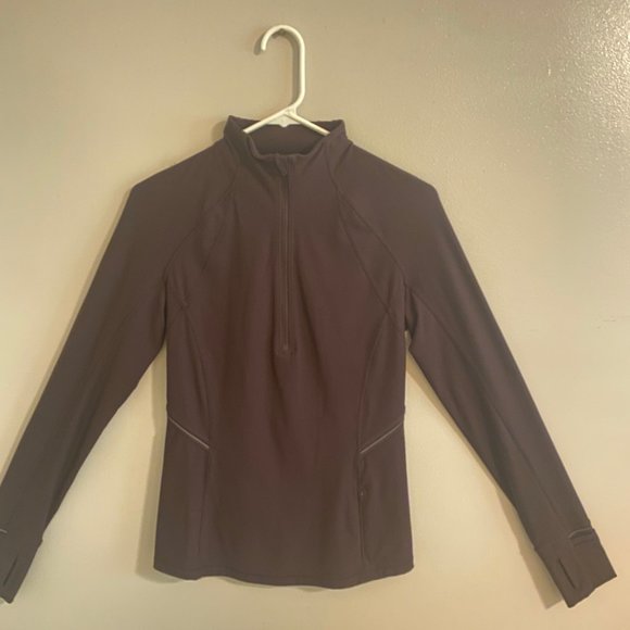 LIKE-NEW Lululemon Fresh Tracks 1/2 Zip Pullover - Picture 5 of 8